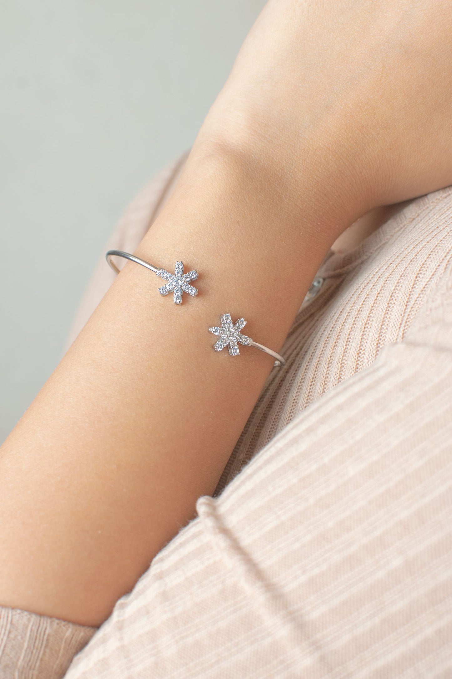 Snowflake Open Bracelet